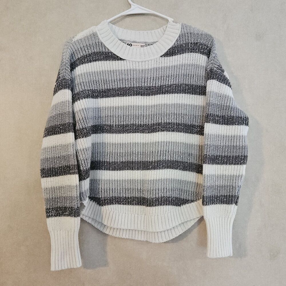 SO Womens Large Gray White Striped Chunky Knit Sweater Crew Neck Pullover